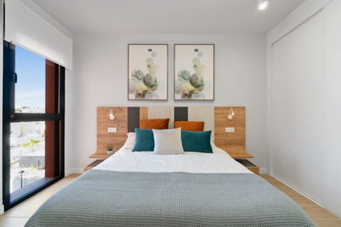 012 HD Corner Penthouse